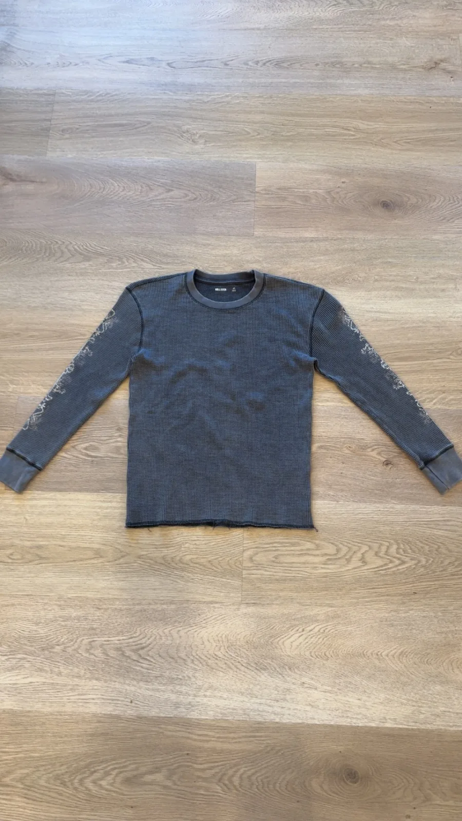 Hollister grey thermal with sleeve designs